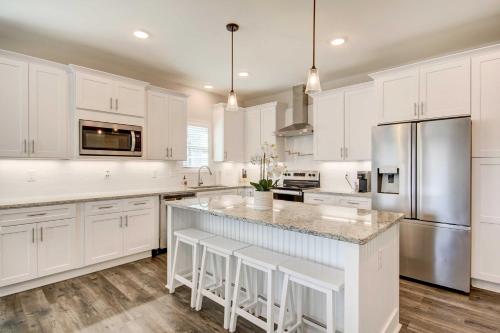 Spacious Augusta Vacation Home with Deck – Photos 3
