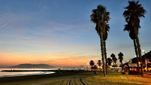 Beach House Malaga El Palo La Tierra Sur