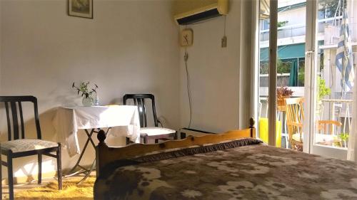 PRIVATE BEDROOMS IN SHARED APARTMENT 135 SM ATHENS Center