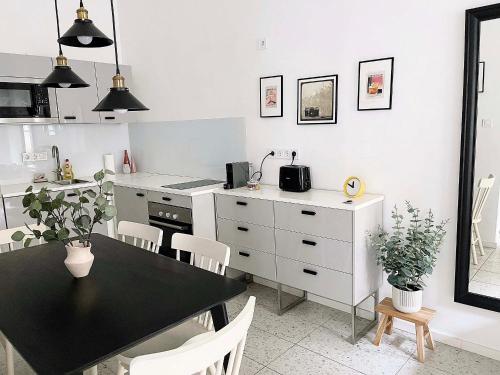 Kuchyňa alebo kuchynka v ubytovaní Venus Apartments - King Street IV