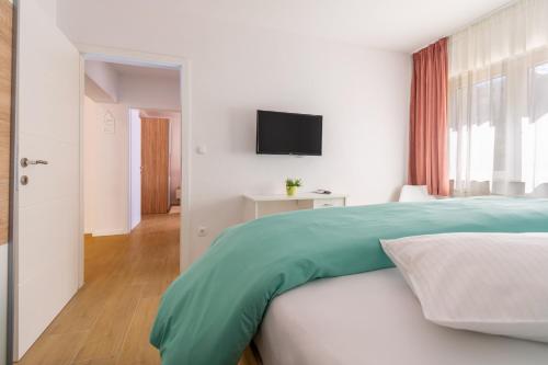 City Apartment 4 & 6