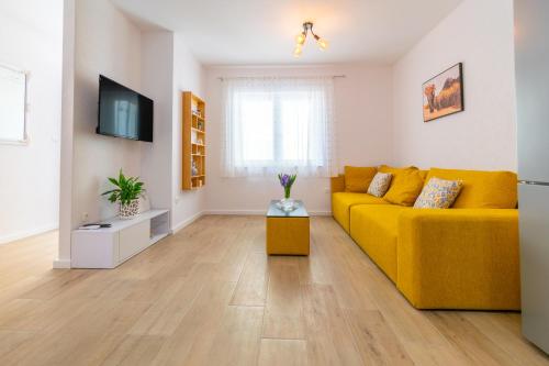 City Apartment 4 & 6