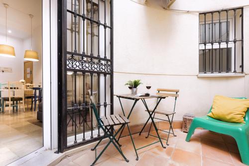 -MalagaSunApts-Central and Cozy