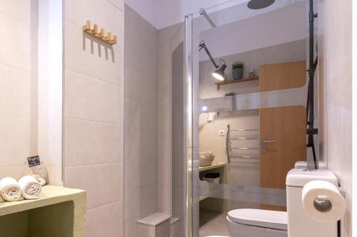 Kúpeľňa v ubytovaní -MalagaSunApts-Central and Cozy