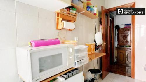 Zdjęcie z galerii obiektu HAB room 1 WIFI Vista Alegre w Madrycie