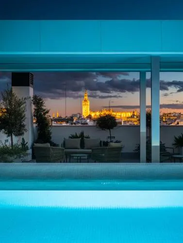 nQn Aparts & Suites Sevilla photo 14