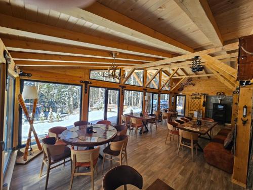 Restaurace v ubytování Algara hut
