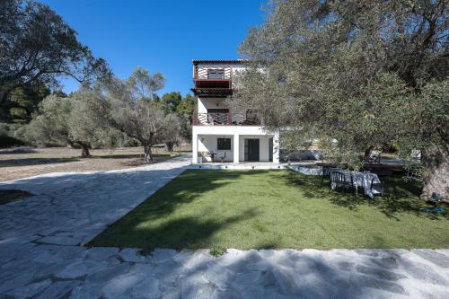 Gallery image of Possidi Villa Bella Vista by Luxlikehome in Possidi