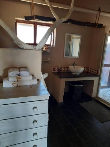 Tranquility Lodge LeThabo Game Farm – Photos 2