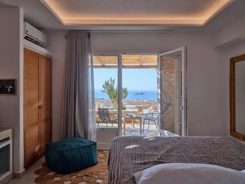 Postel nebo postele na pokoji v ubytování Mythic Paros , Adults Only