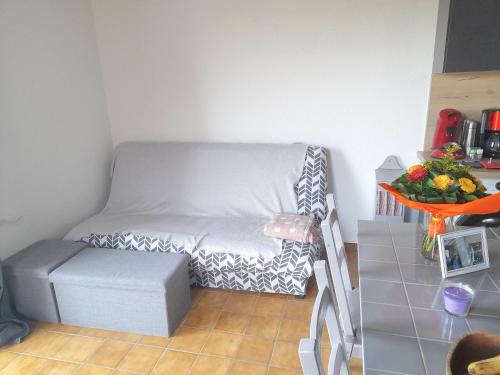 Appartement d'une chambre avec vue sur le lac terrasse amenagee et wifi a Sainte Croix du Verdon a 2 km de la plage
