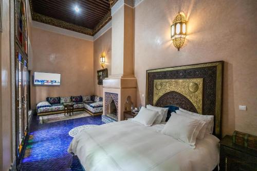 Riad Semlaliaにあるベッド