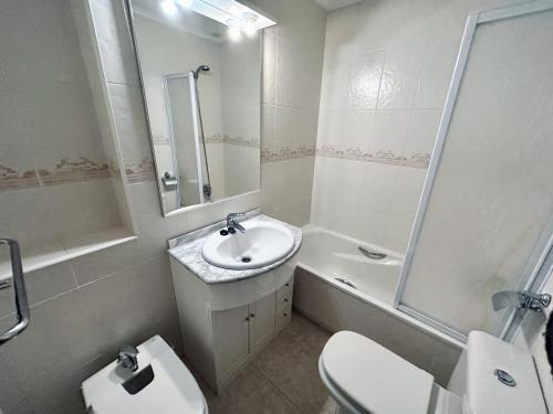 A bathroom at Playa Azul - 5924