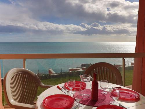 Beau T2 climatisé avec terrasse et parking privé à Sète - FR-1-472A-270