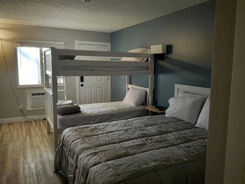 Gallery image of Shafer Lakeside Resort in Monticello