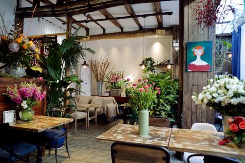 北京 ステーション ホステルにあるレストランまたは飲食店