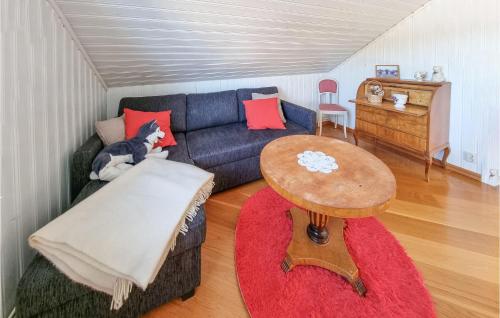 Gallery image of 3 Bedroom Stunning Home In Kållekärr in Fagerfjäll Tjörn