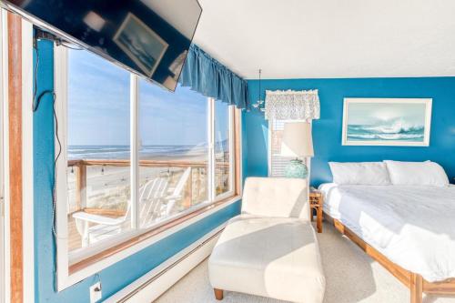 Postel nebo postele na pokoji v ubytování D & D Ocean Retreat - Meredith Lodging