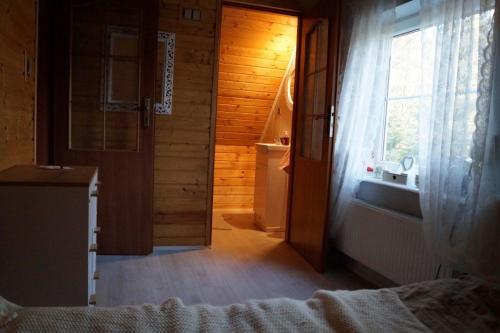 Ένα μπάνιο στο Uroczy Dom Lerniskowy W Bogaczewie Nad J. Narie