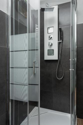 Ένα μπάνιο στο Loft Deluxe Magnolia - Ovindoli