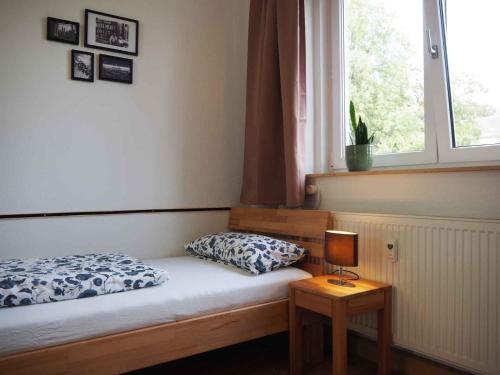 Postel nebo postele na pokoji v ubytování 3-Raum Wohnung in Chemnitz, ideal für Monteure