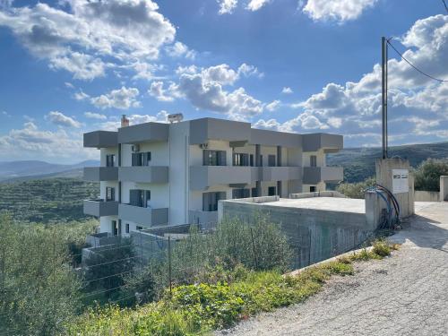 Emmanuel's Sea View Luxury Apartment