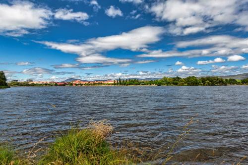 a view of a large body of water at Tuggeranong Short Stay #08 - Sleeps 6 in Tuggeranong