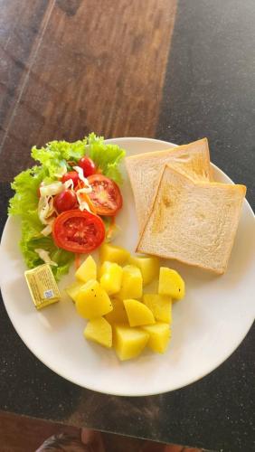 B&Bの敷地内または近くでの食事または食べ物