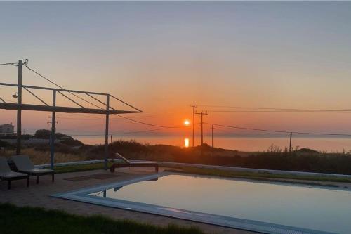 CRISTELIA SEAFRONT & POOL VILLA – Photos 4
