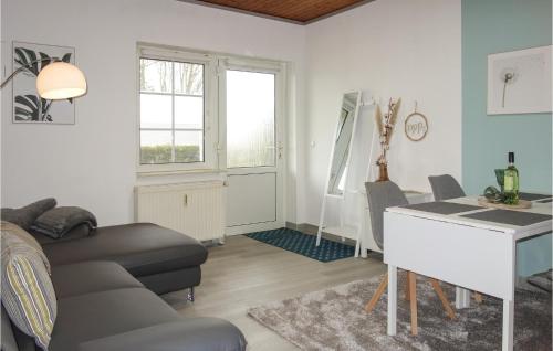 Χώρος καθιστικού στο Amazing Apartment In Otterndorf