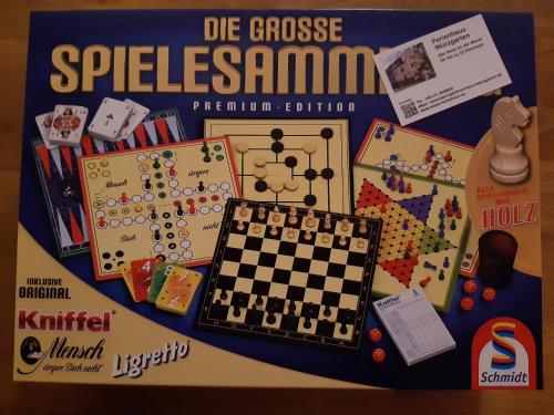 a chess board with a chess boardgames game on a table at Ferienhaus Würzgarten in Ürzig