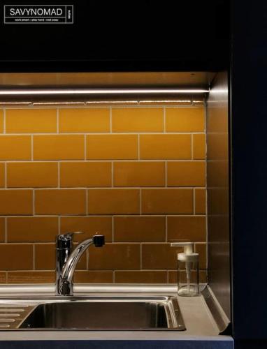 Un baño de Deck 3 Savynomad Harbour Residences wow Views