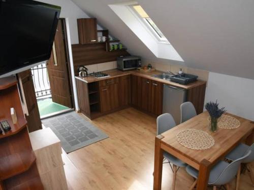 Dapur atau dapur kecil di Domki Wichrowe Wzgórze Bieszczady