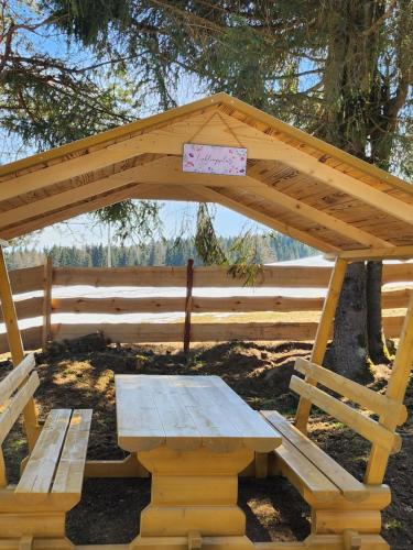 Galeriebild der Unterkunft Urige Waldbienenhütte in Diex