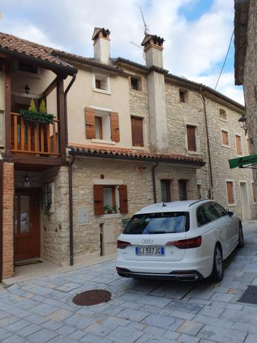 Budova, kde se apartmán nachází