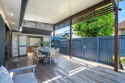 Gallery image of Brisbane Oasis+Spa tennis court in Brisbane