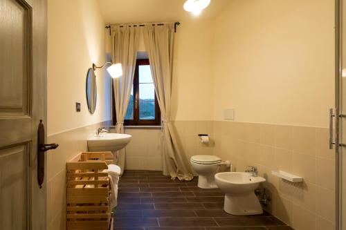 Ένα μπάνιο στο Agriturismo La Commenda-Adults Only