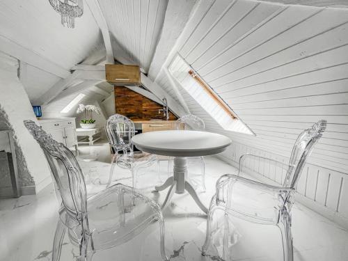 Loft apartment in the Castle Château du Châtelard