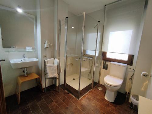 Ένα μπάνιο στο Hotel Dabeleira