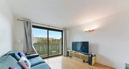 โทรทัศน์และ/หรือระบบความบันเทิงของ Apartment Central London