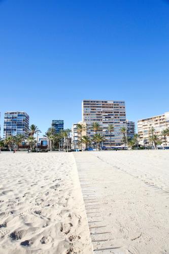 San Juan Beach apartment with AC and views
