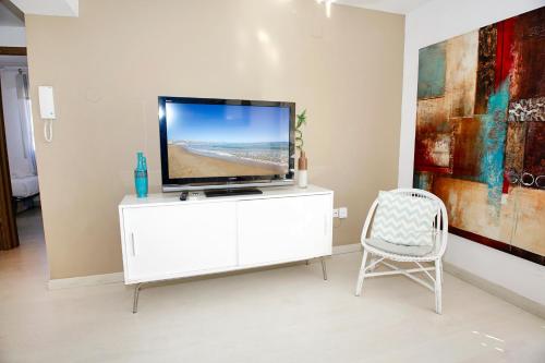 San Juan Beach apartment with AC and views