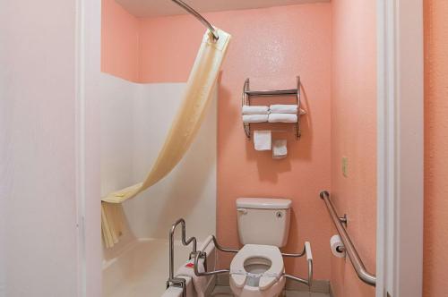 Ένα μπάνιο στο Econo Lodge Dalhart Hwy 54 - Hwy 287