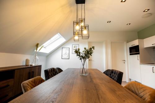 Kuchyň nebo kuchyňský kout v ubytování City Housing Genk