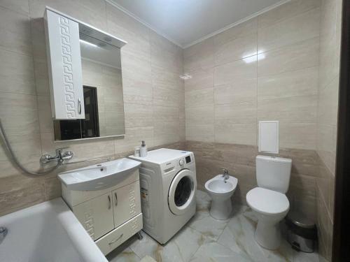 Sun Hall tesisinde bir banyo