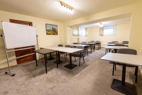 Konferenční prostory v ubytování HELIOS Hotel Apartments