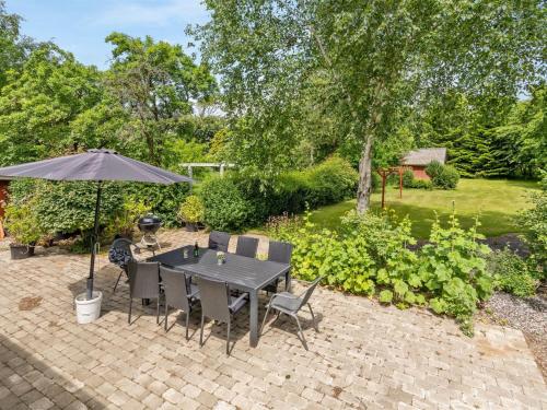 Zahrada ubytování Holiday Home Jonni - 15km from the sea by Interhome