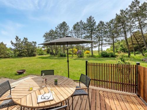 Zahrada ubytování Holiday Home Cornelia - 100m to the inlet by Interhome