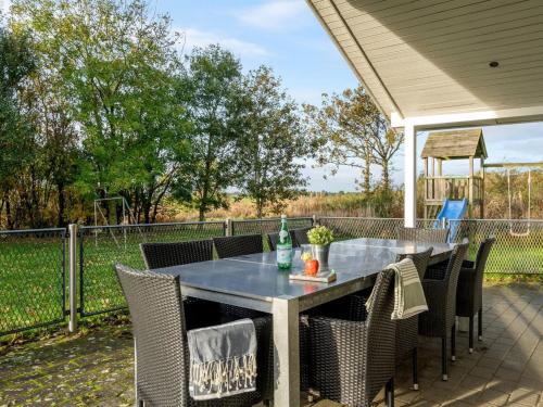 Zahrada ubytování Holiday Home Findus - 1-2km to the inlet in Western Jutland by Interhome
