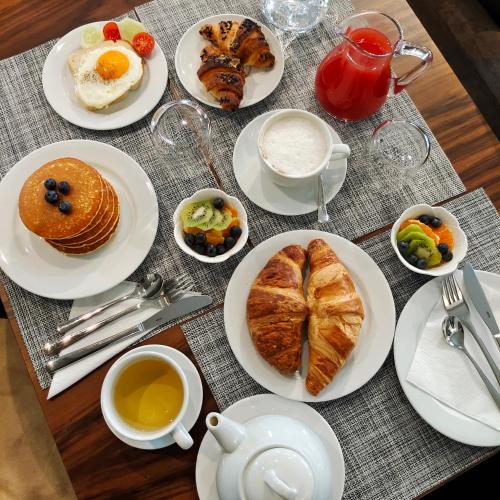 Φαγητό σε αυτός ο ξενώνας ή κάπου εκεί κοντά